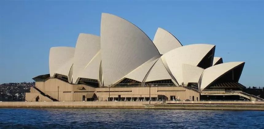 Australian University Offers Scholarship for Pakistani Students