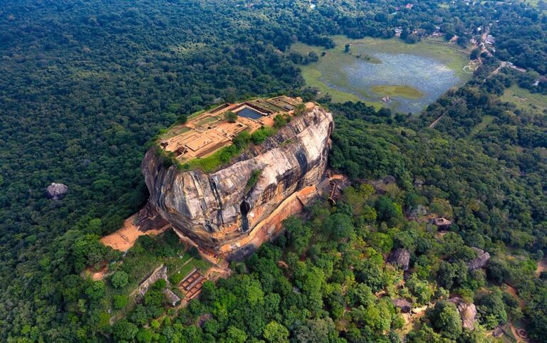 Sri Lanka's Free Tourist Visas: Boosting Tourism and Economy